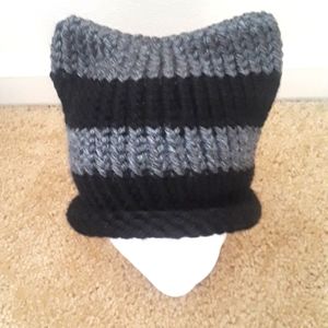 Handmade cat ear beanie (gray/black)